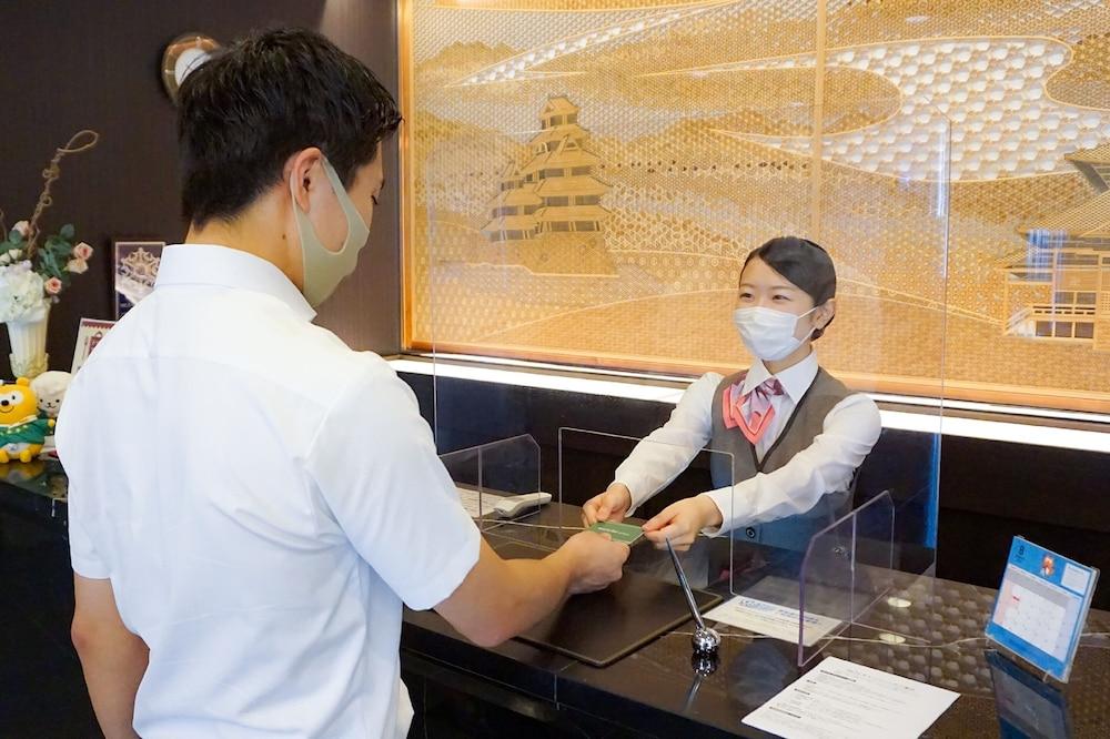 Hotel Route-Inn Saiki Ekimae Extérieur photo
