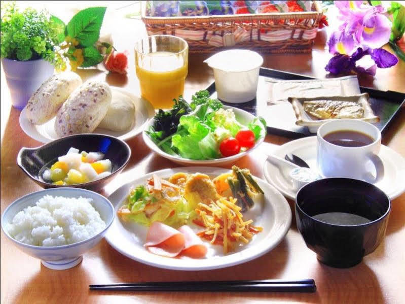 Hotel Route-Inn Saiki Ekimae Extérieur photo