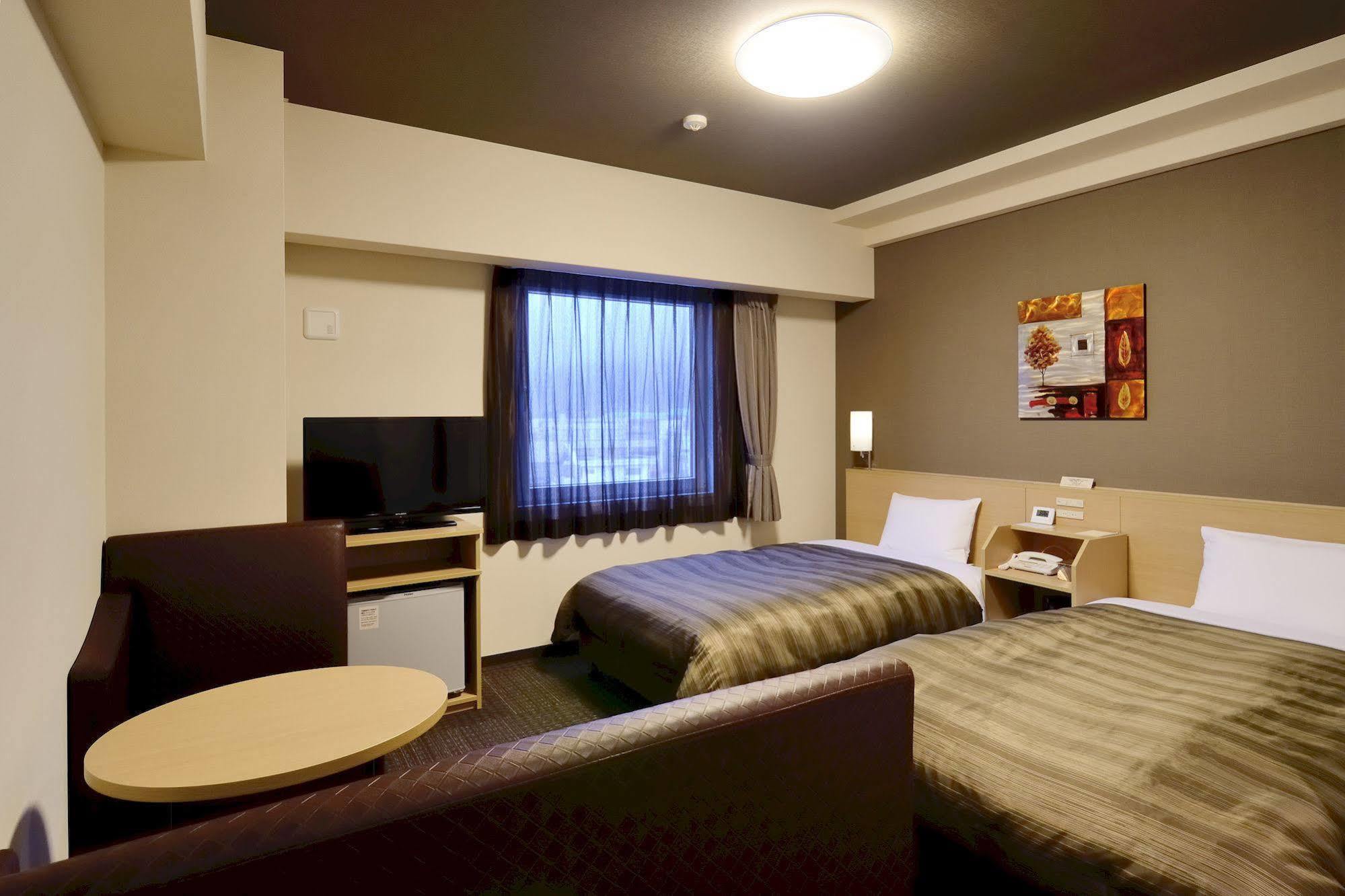 Hotel Route-Inn Saiki Ekimae Extérieur photo